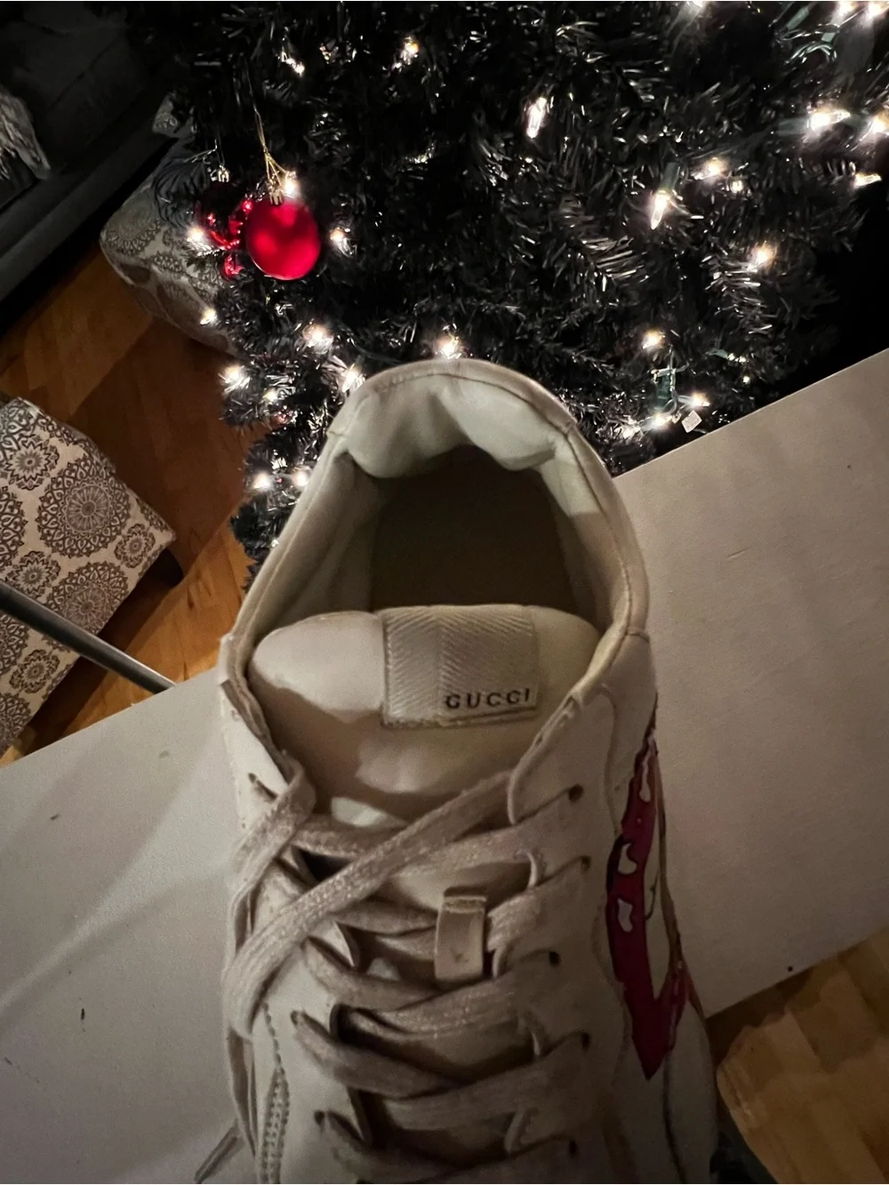 Gucci Cream Sneakers with Red Lip Graphic